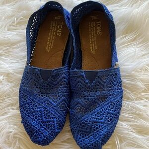 Toms shoes